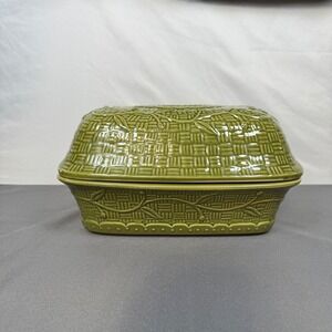 Temp-tations by Tara Green Basket Weave Covered Casserole Dish Ovenware 4qt
